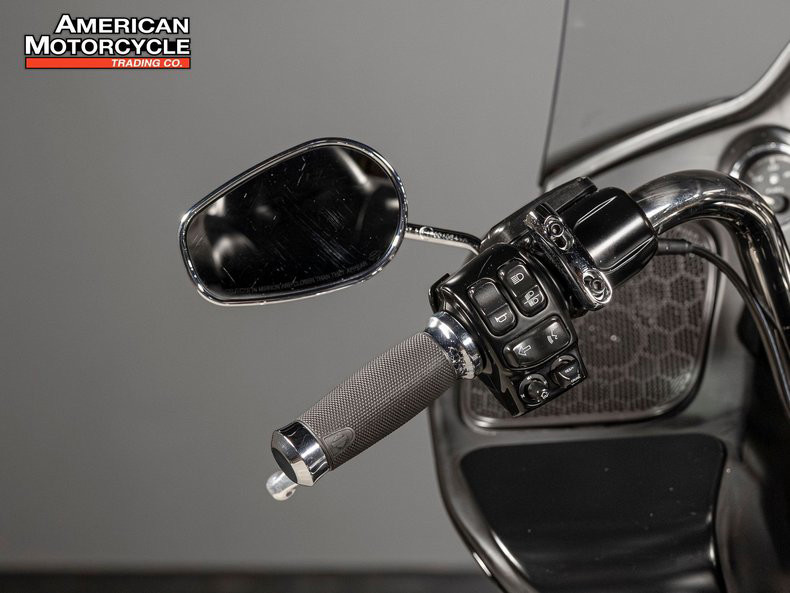 Road Glide® Ultra