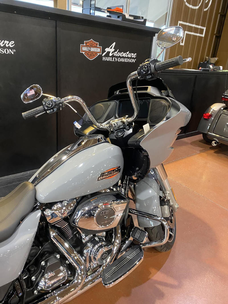 Road Glide®