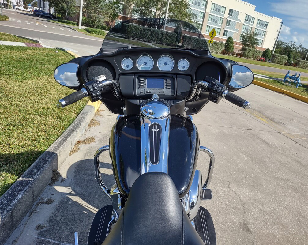 Street Glide®