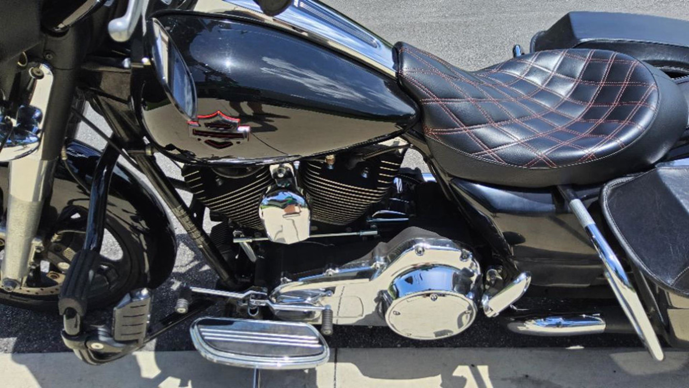 Street Glide®