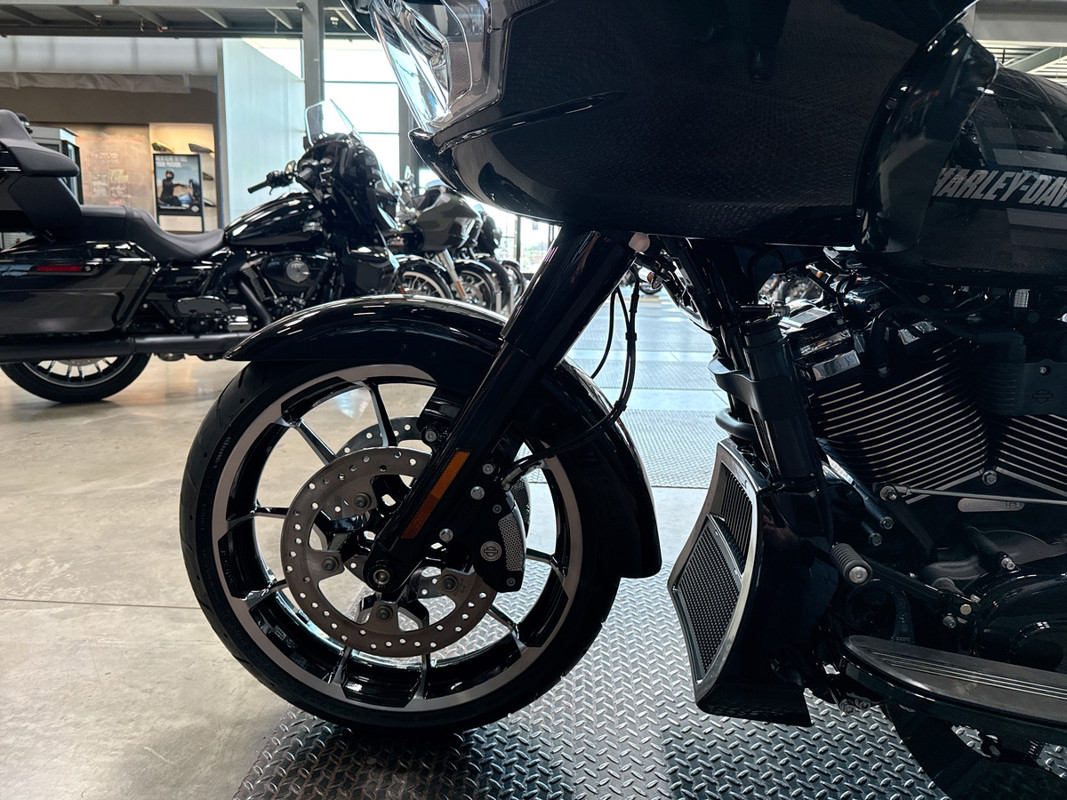 Road Glide® 3