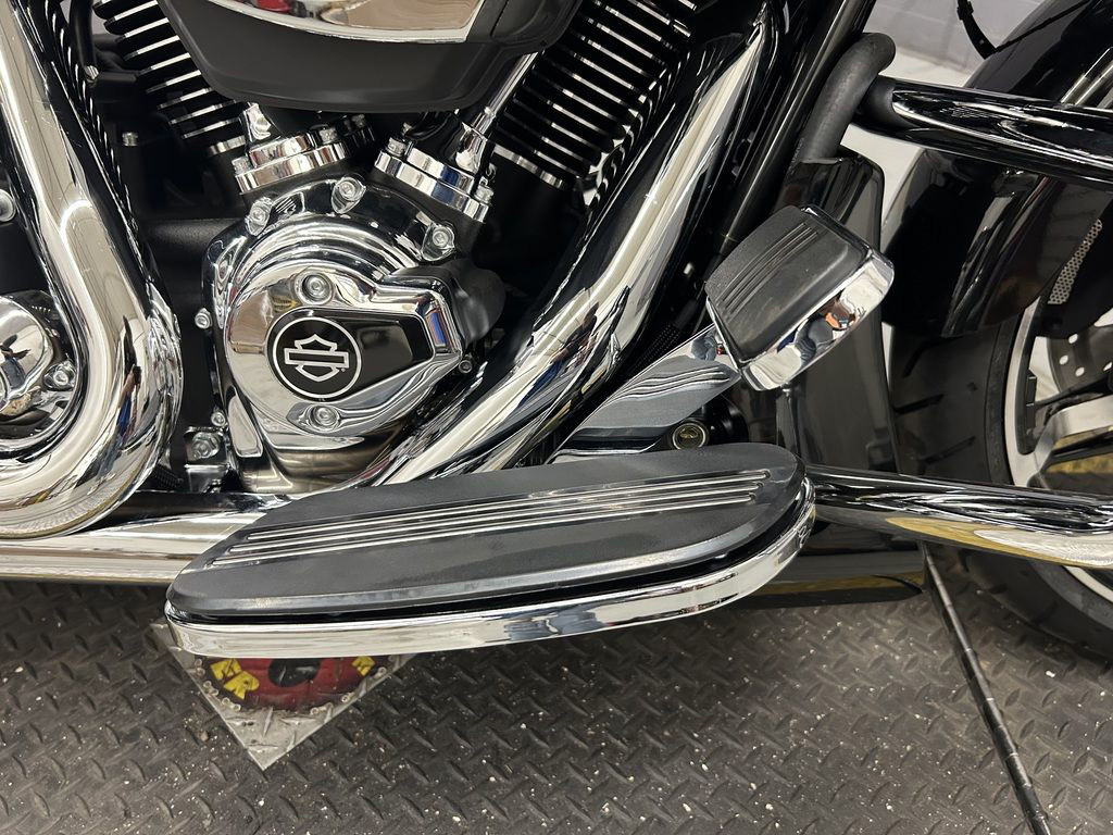 Road Glide®