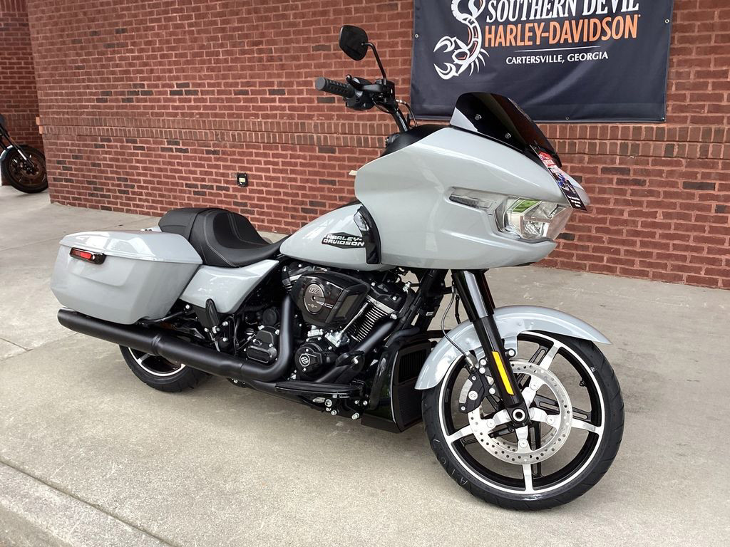 Road Glide®