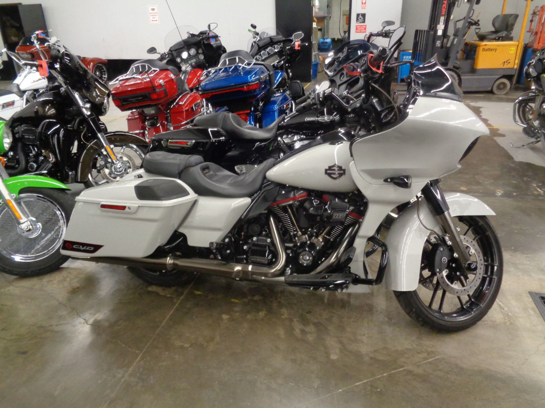 CVO® Road Glide®