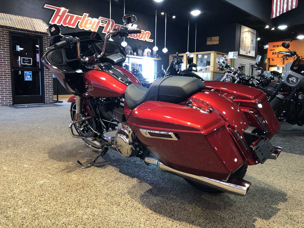 Road Glide®