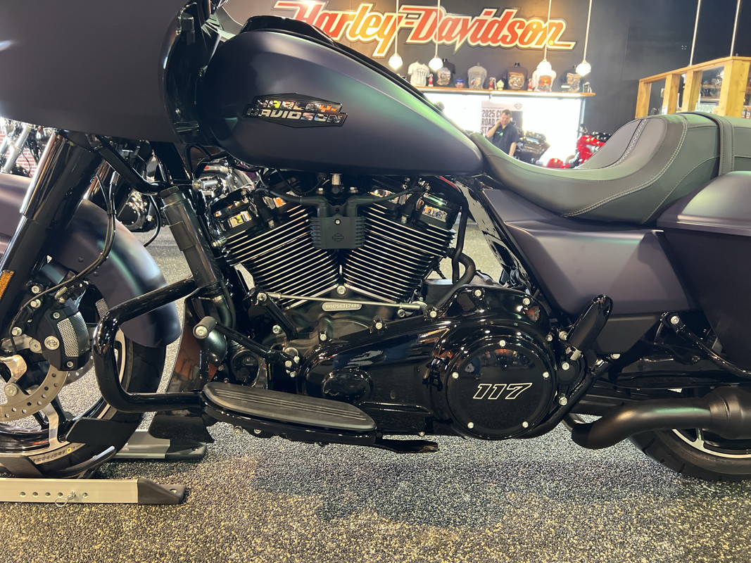 Road Glide®