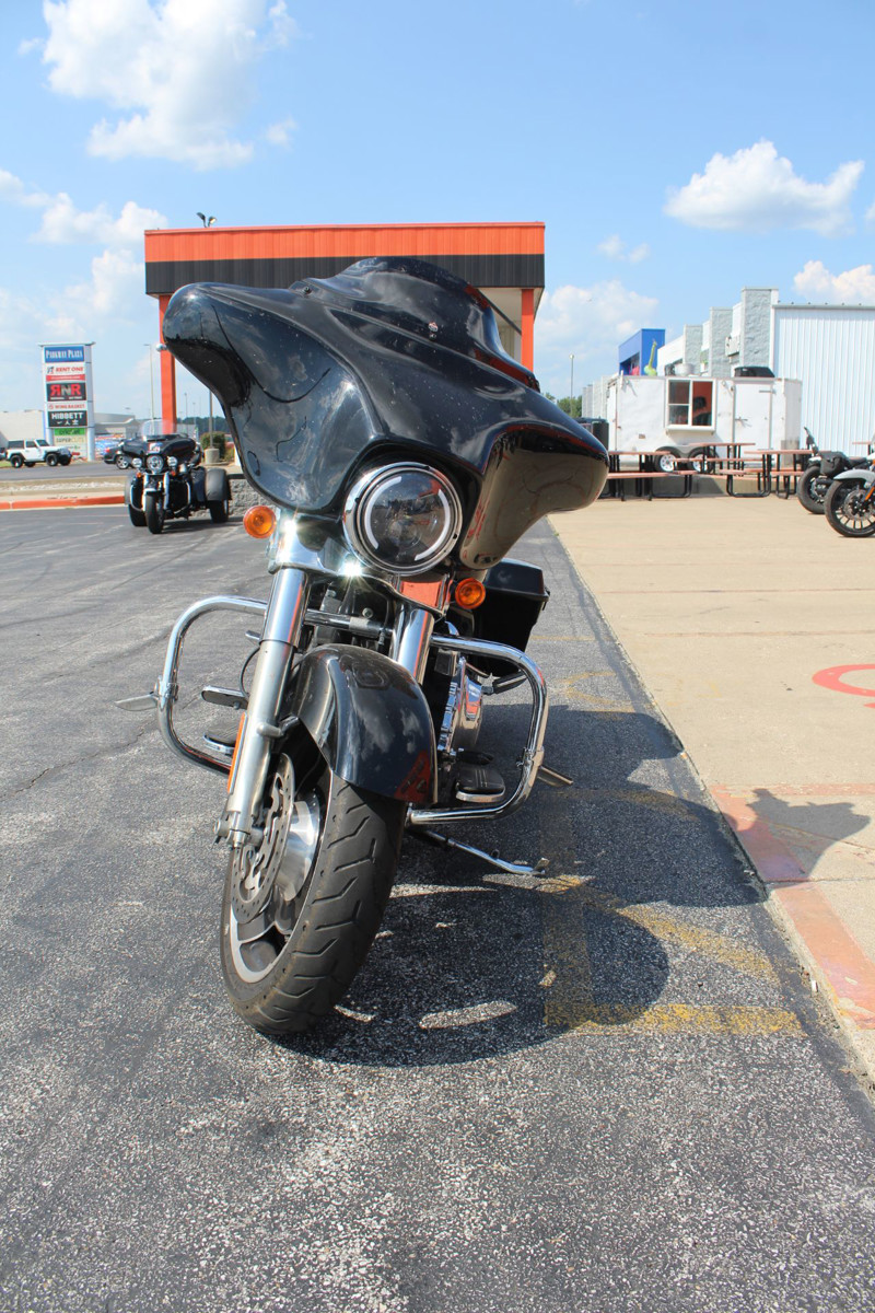 Street Glide®