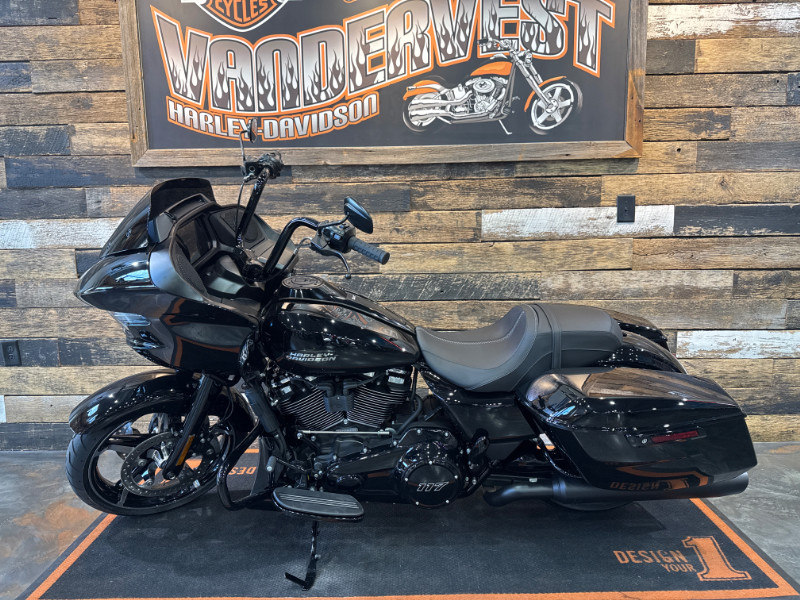Road Glide®