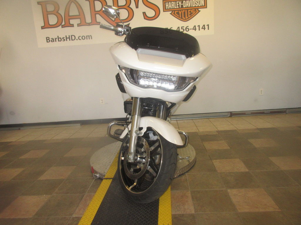 Road Glide®