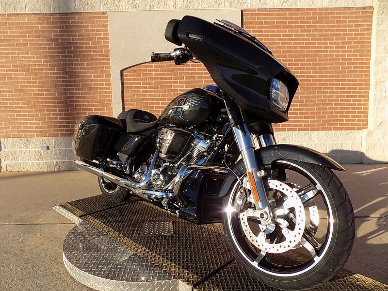 Street Glide®