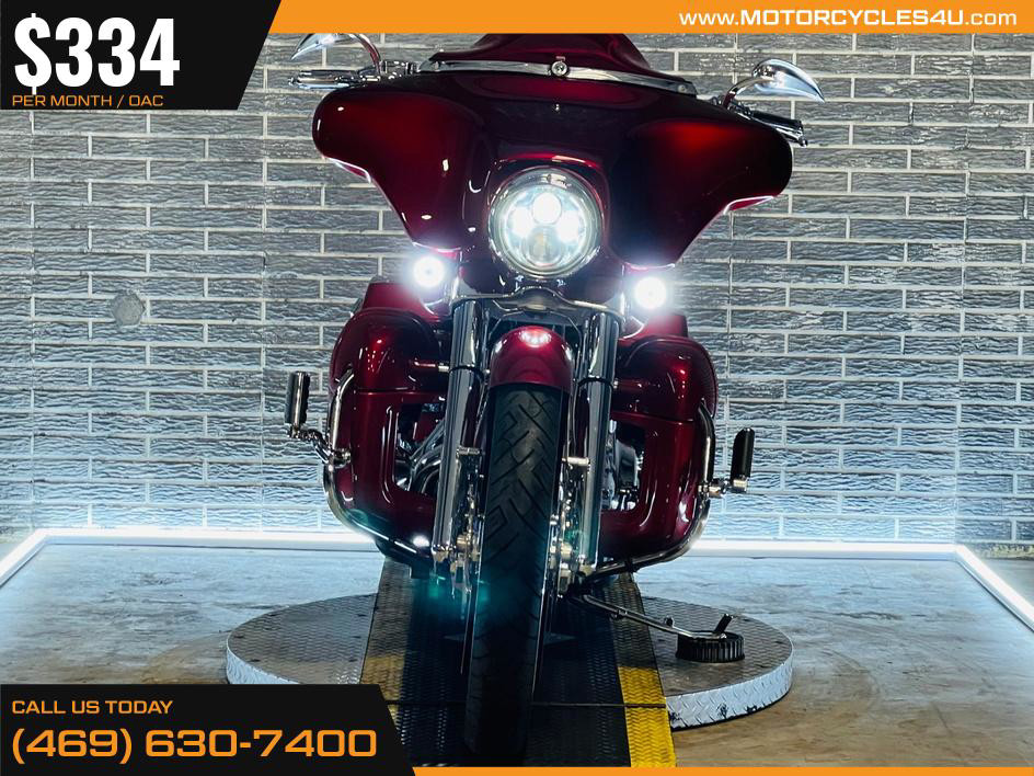 Street Glide®