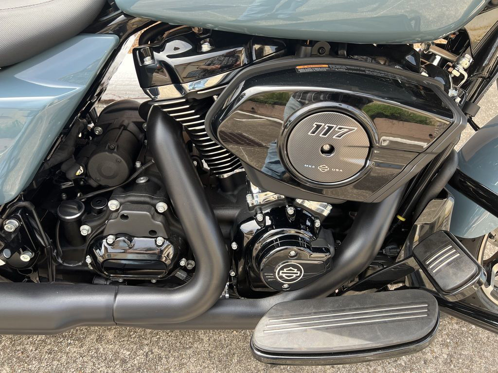 Street Glide®