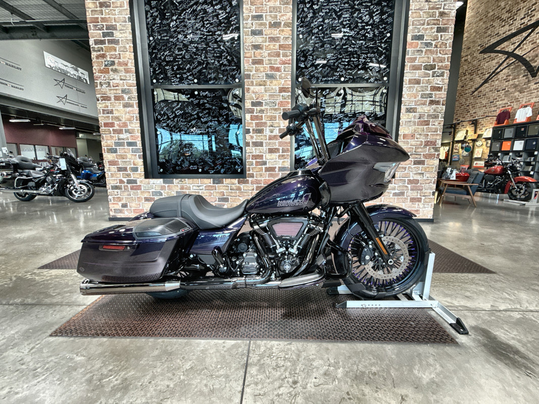 Road Glide®