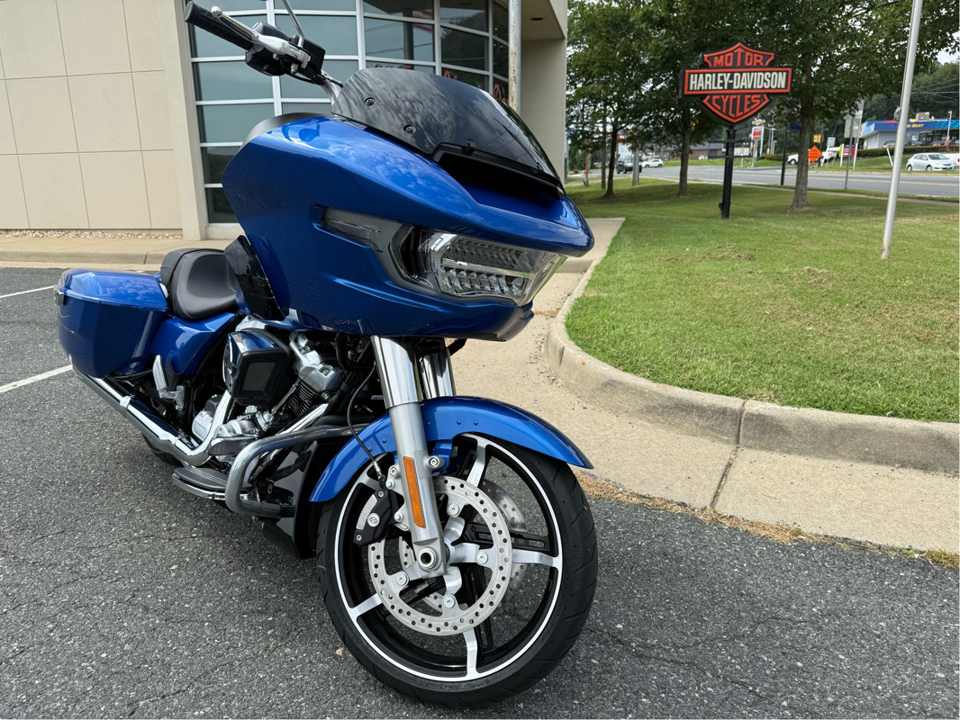 Road Glide®