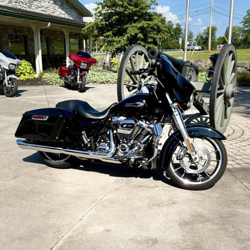 Street Glide®
