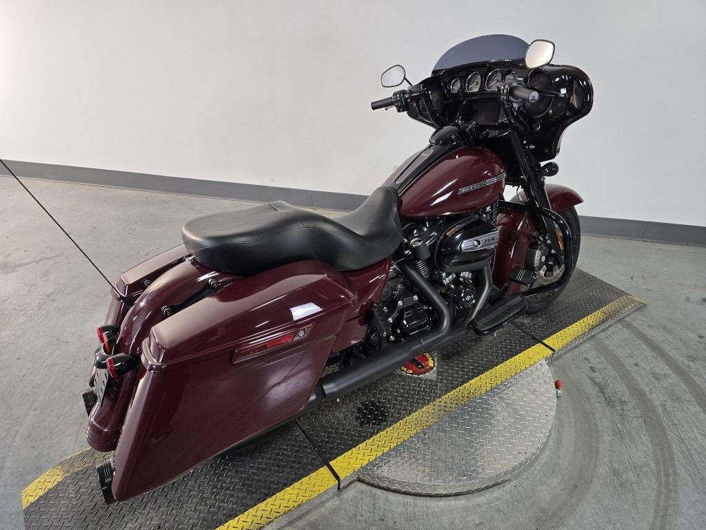 Street Glide® Special