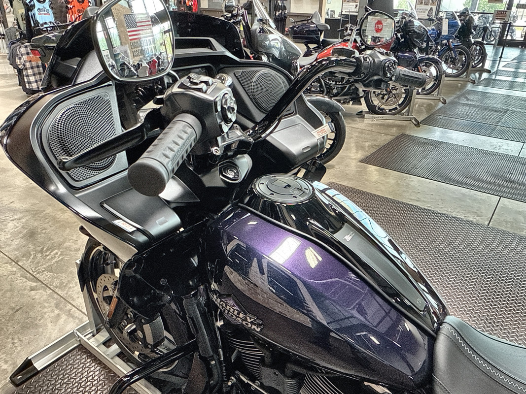 Road Glide®