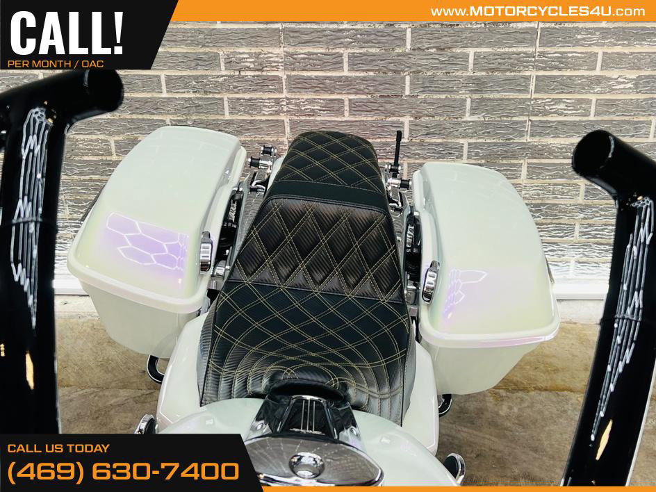Road Glide®