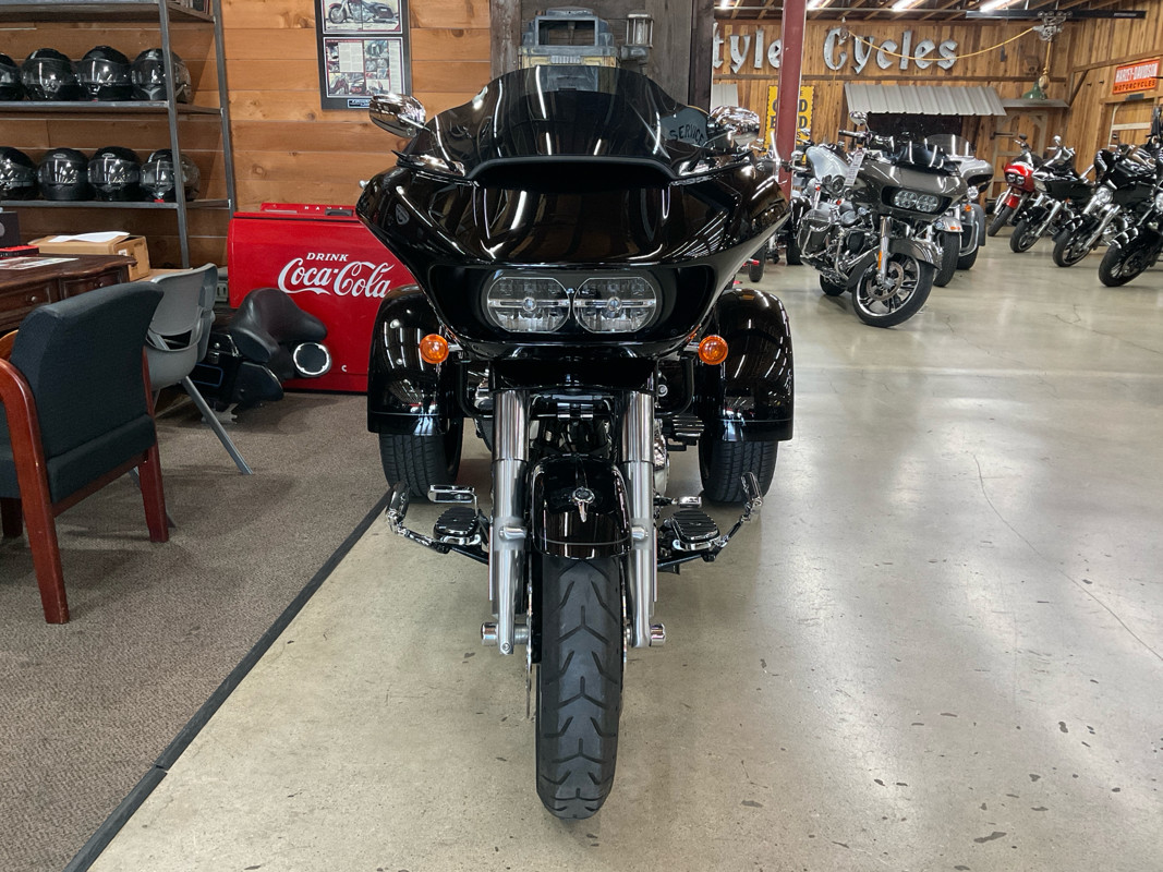 Road Glide® 3