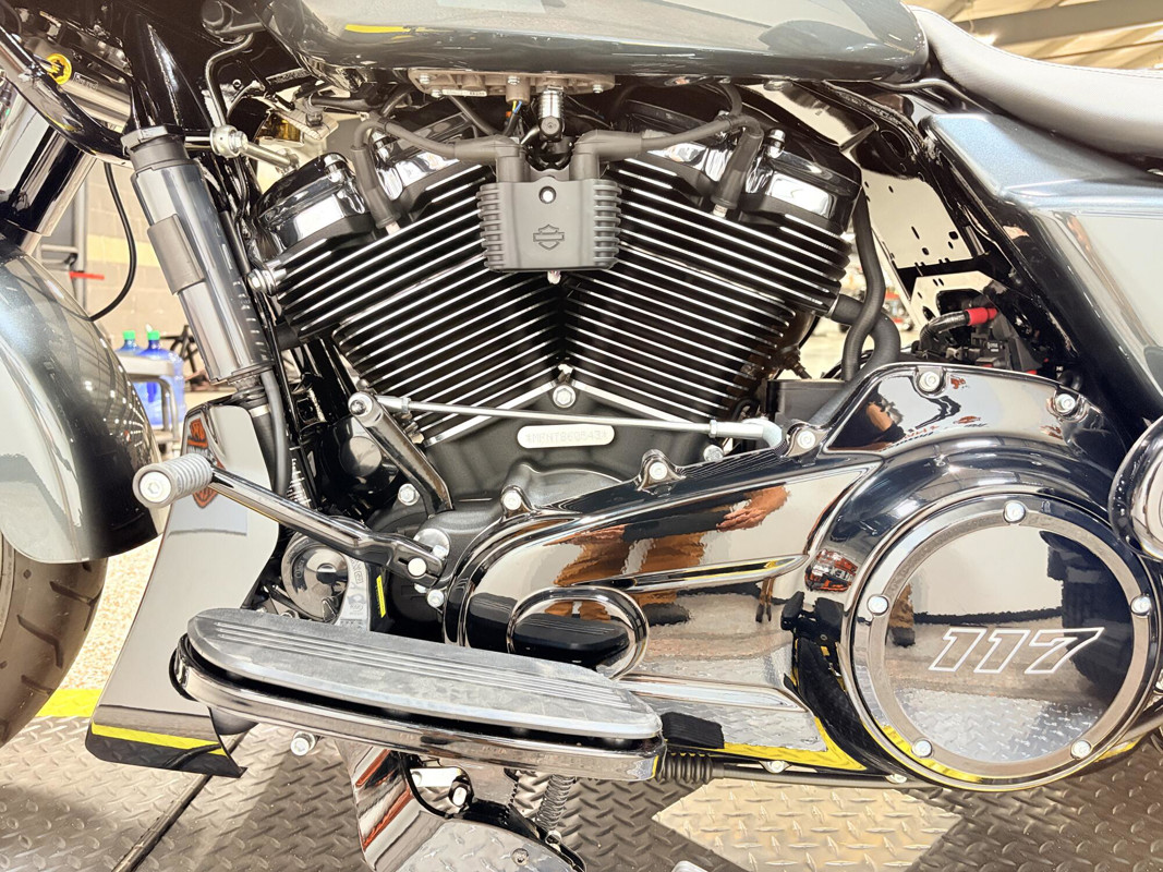Road Glide® 3