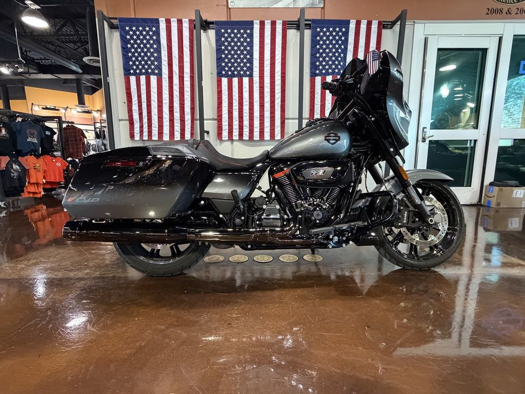 CVO® Street Glide®