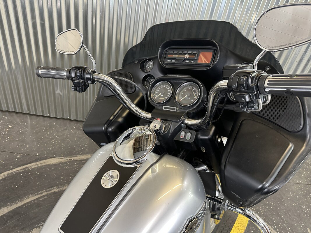 Road Glide®