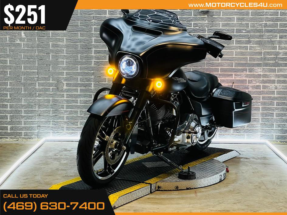 Street Glide® Special