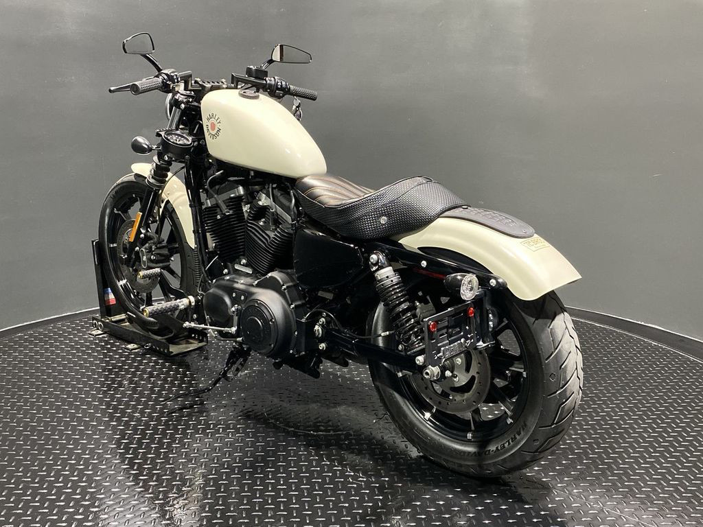 Iron 883®