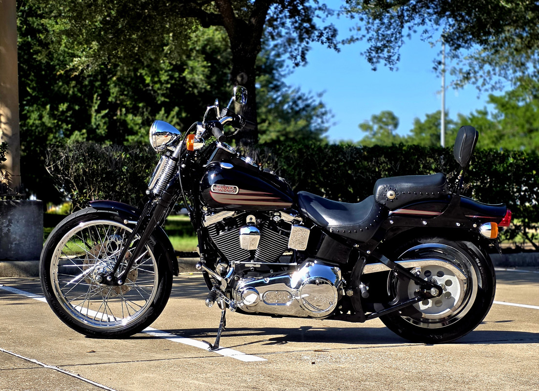 Softail® Bad Boy®