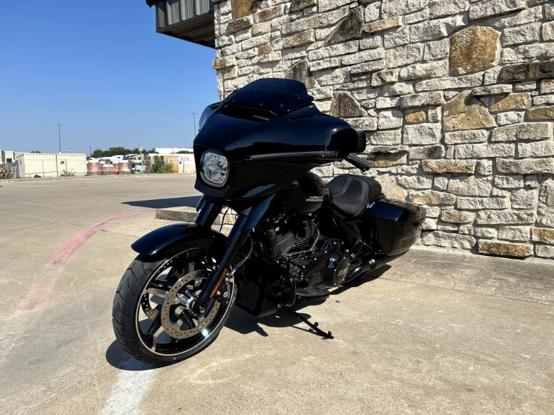 Street Glide®