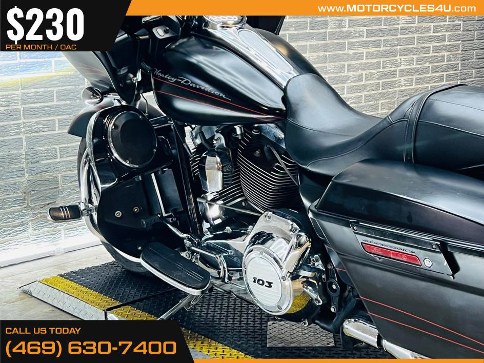Road Glide® Custom