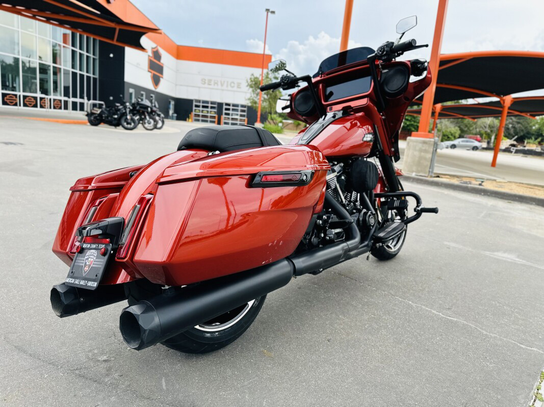 Street Glide®