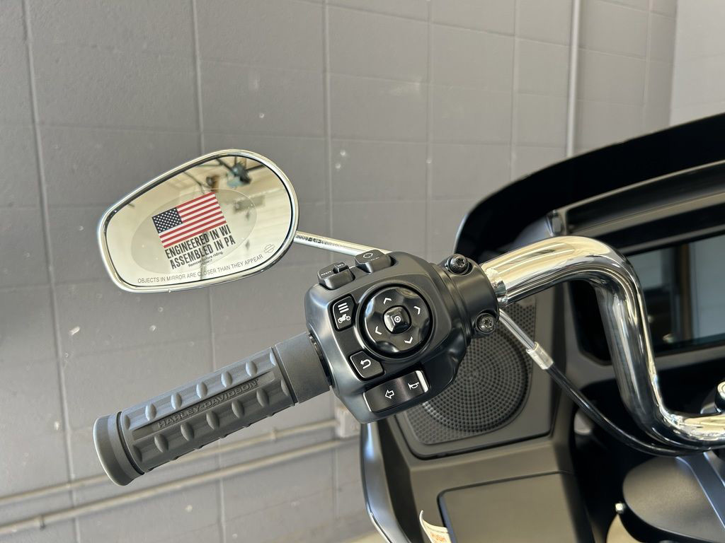 Road Glide®