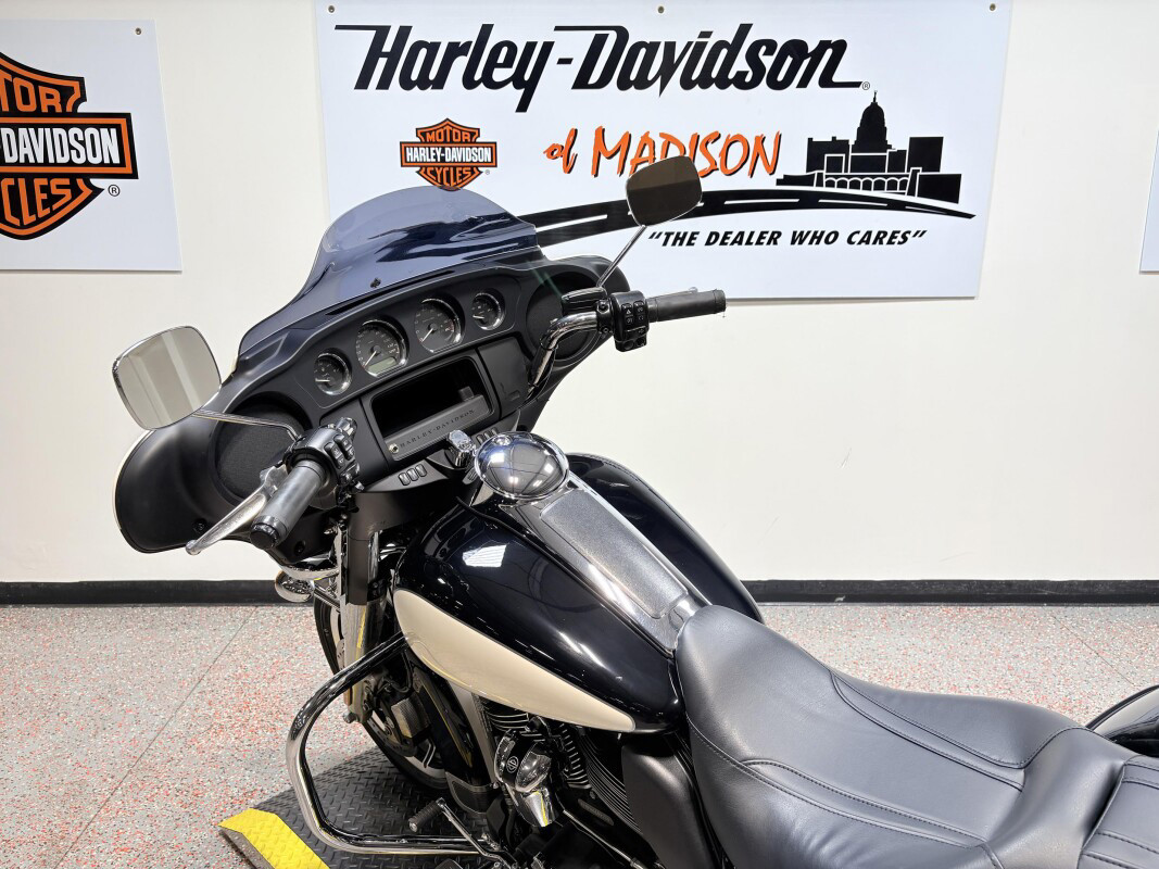 Electra Glide® Police