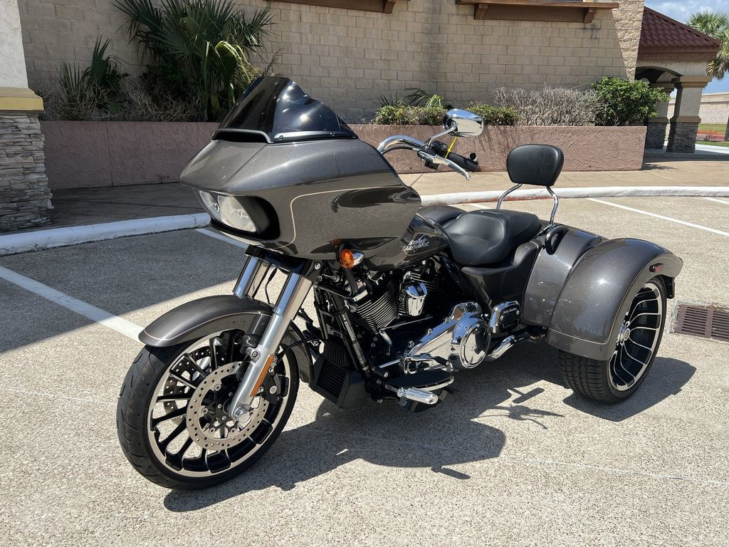 Road Glide® 3