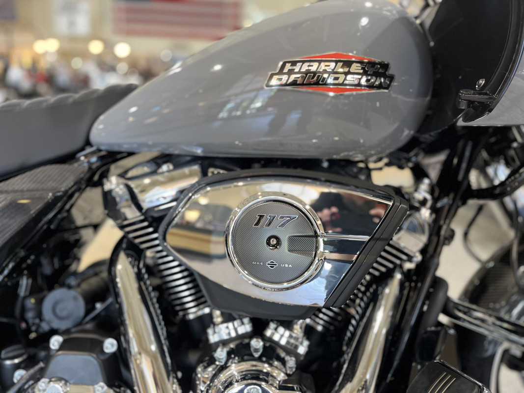 Road Glide®