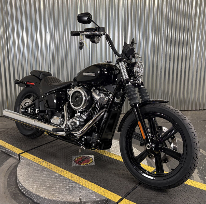 Street Bob®