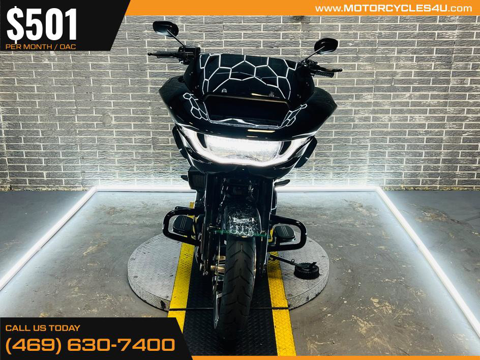 Road Glide®