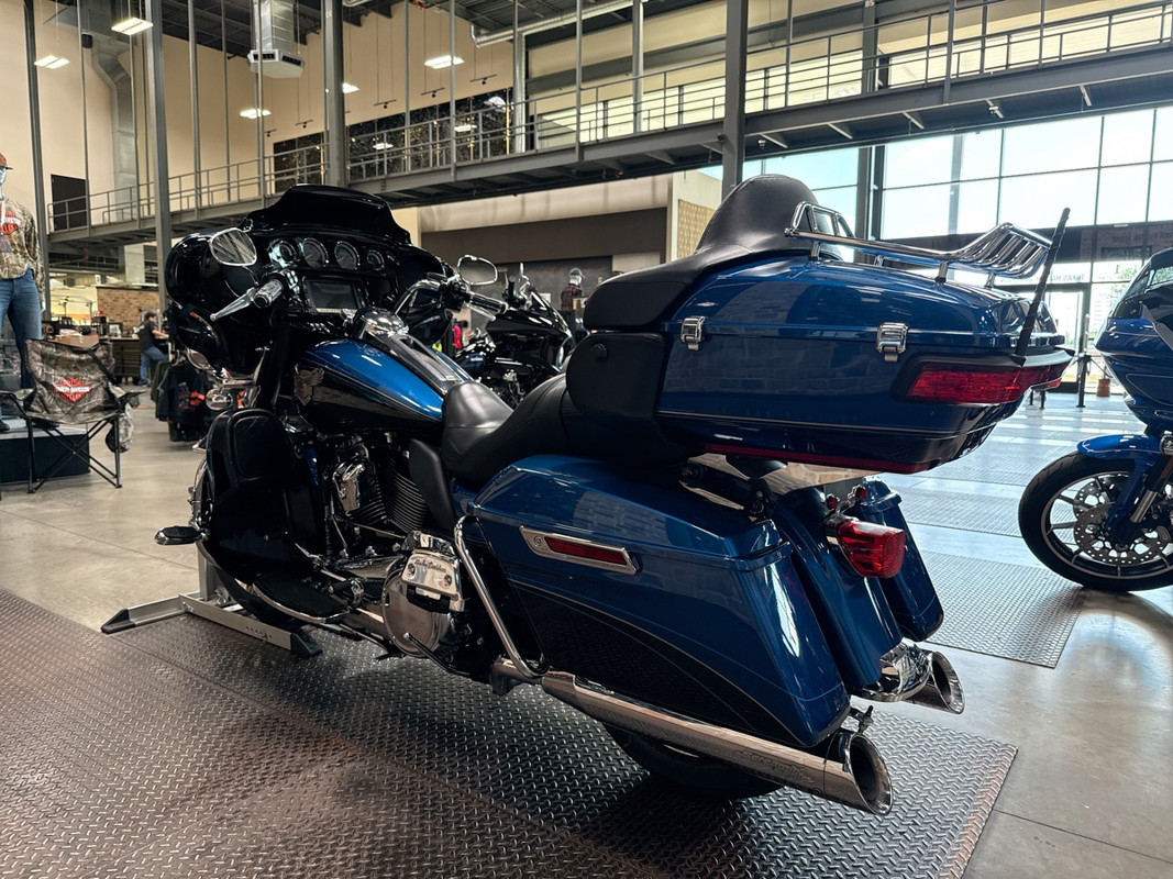 Electra Glide® Ultra® Limited 115th Anniversary
