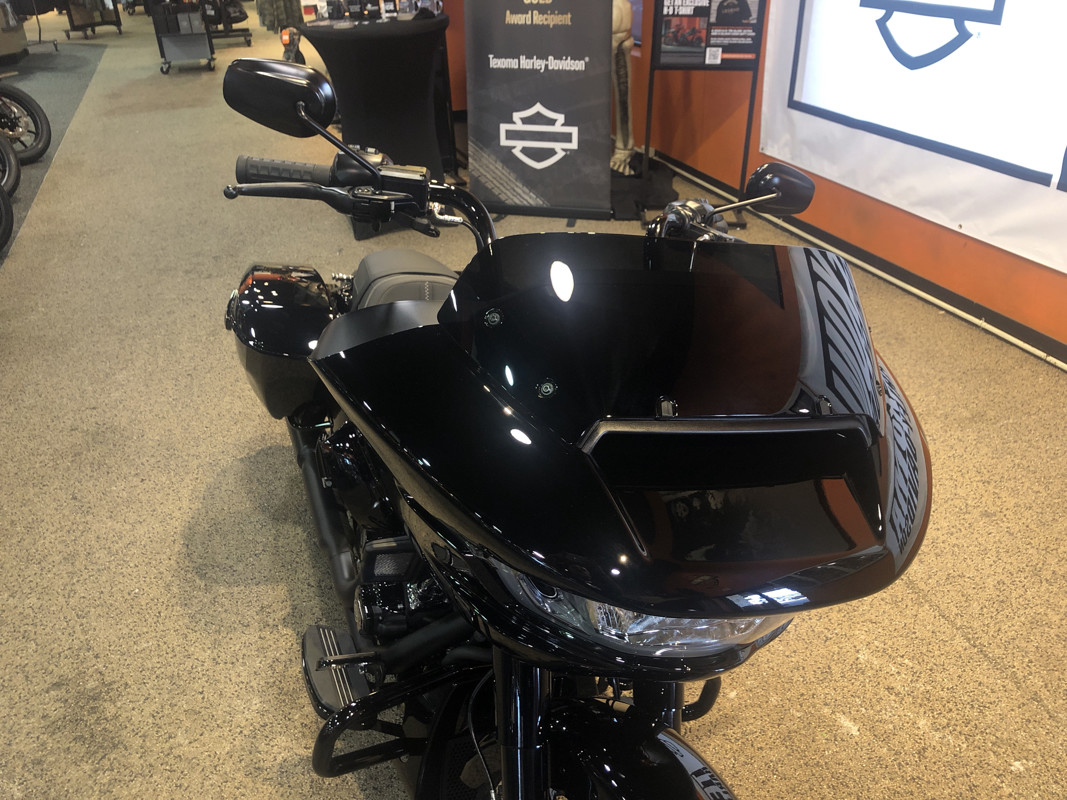 Road Glide®