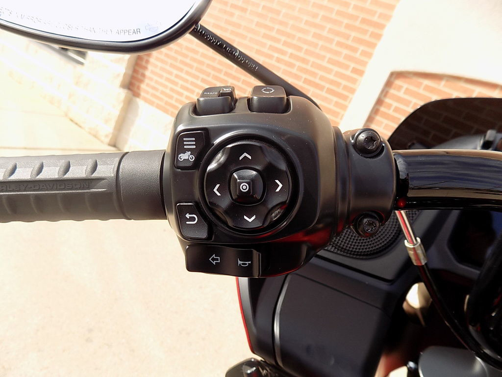 Road Glide®