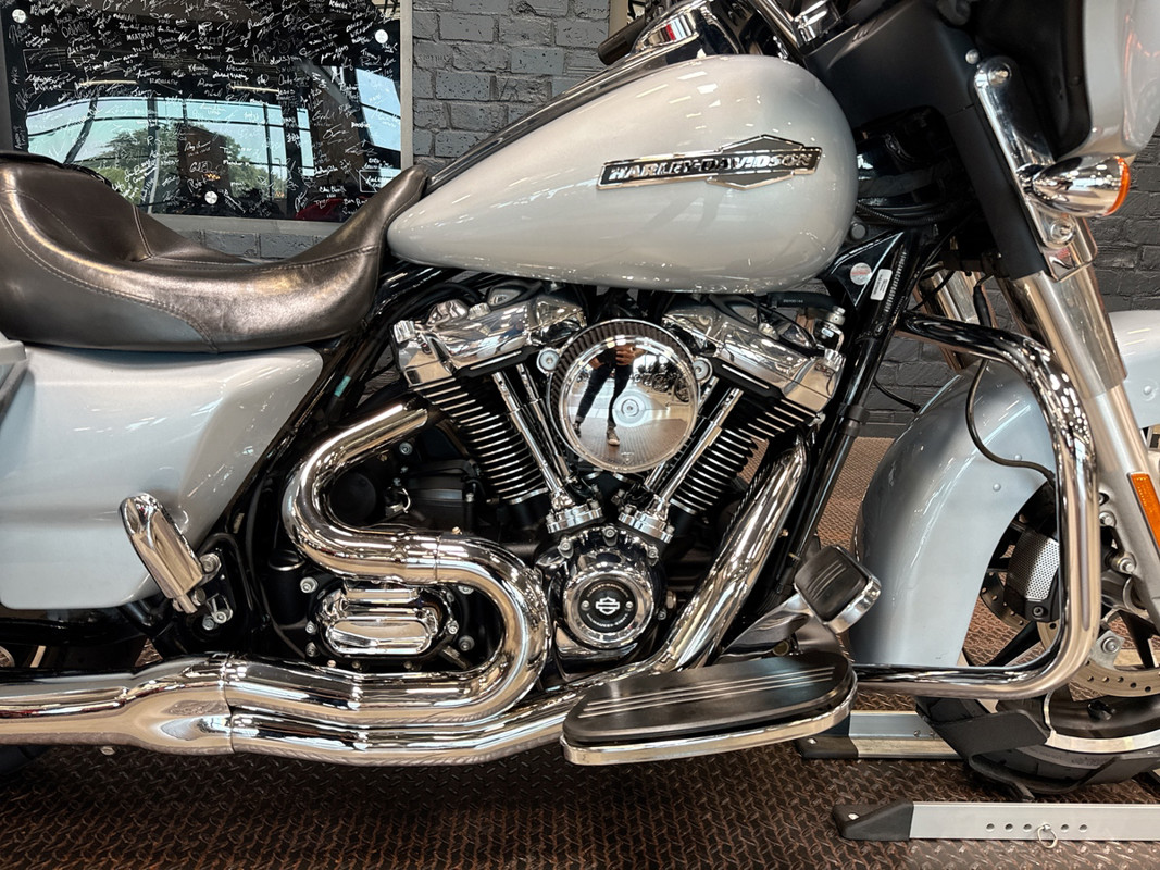 Street Glide®