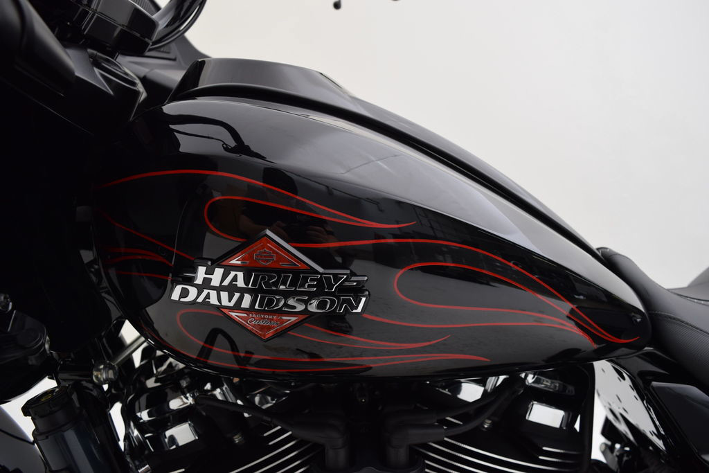 Road Glide®