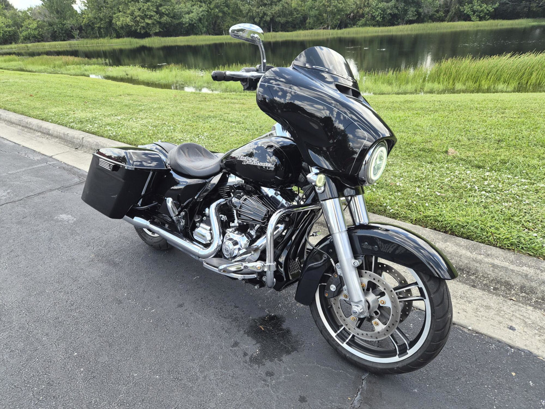 Street Glide® Special