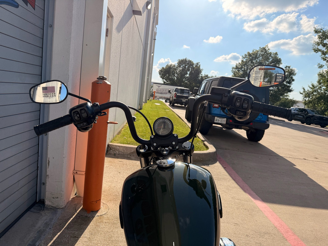 Street Bob®