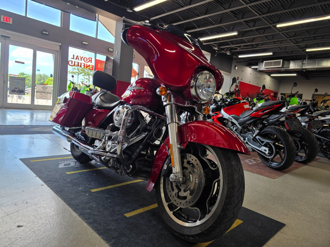 Street Glide®