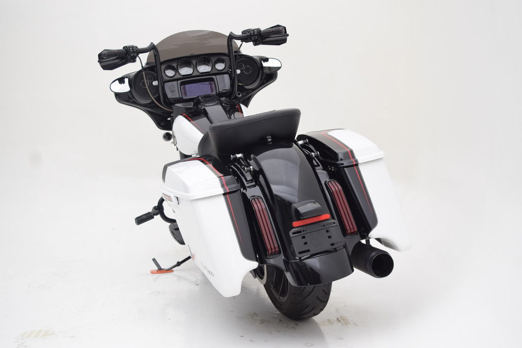 CVO® Street Glide®