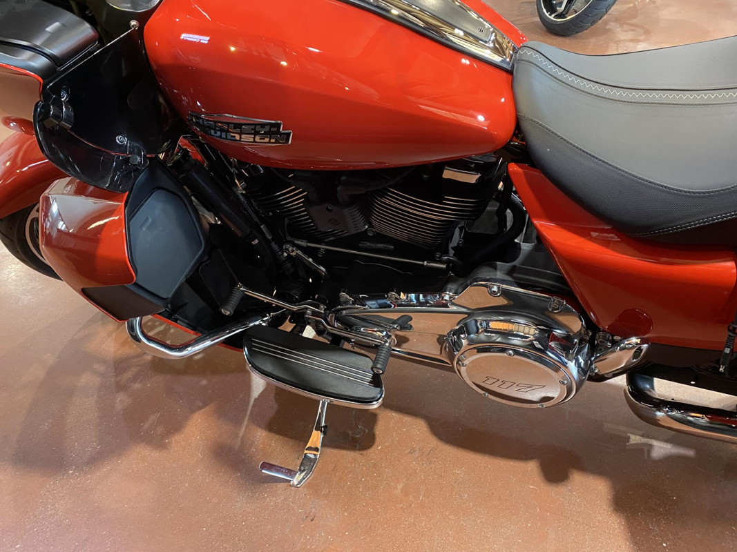 Road Glide®