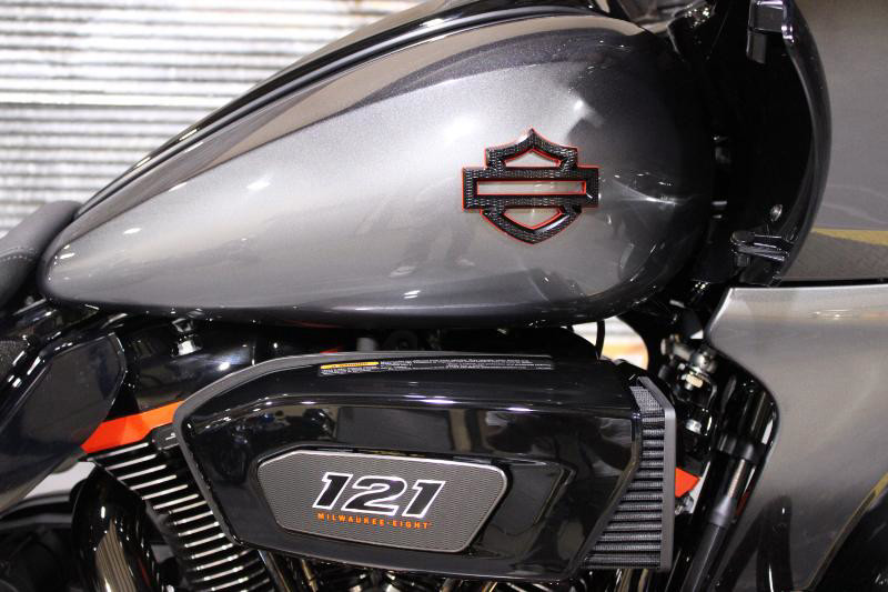 CVO® Road Glide®
