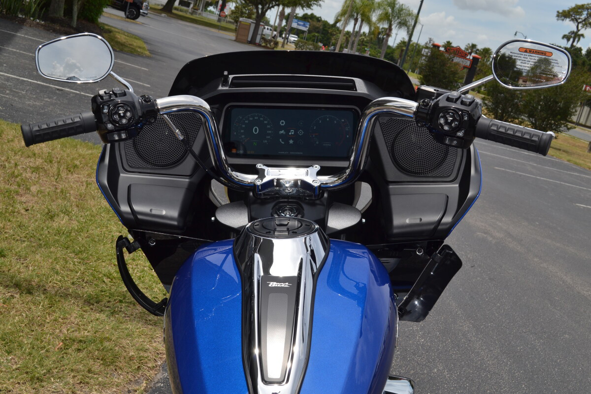 Road Glide®